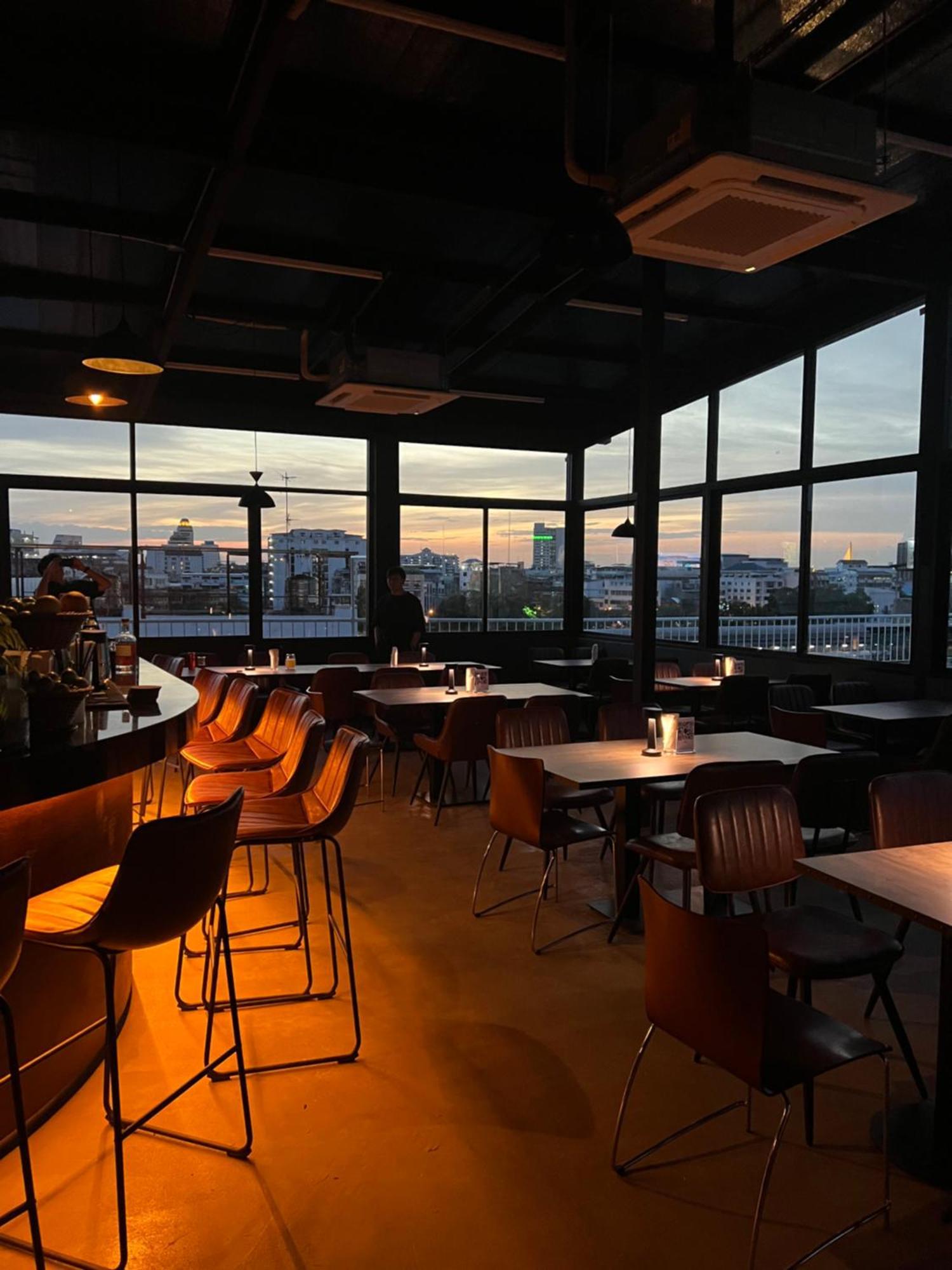 C'House Bangkok Hostel Ngoại thất bức ảnh