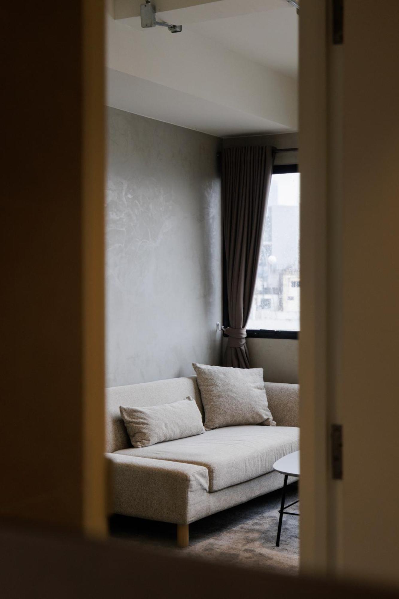 C'House Bangkok Hostel Ngoại thất bức ảnh