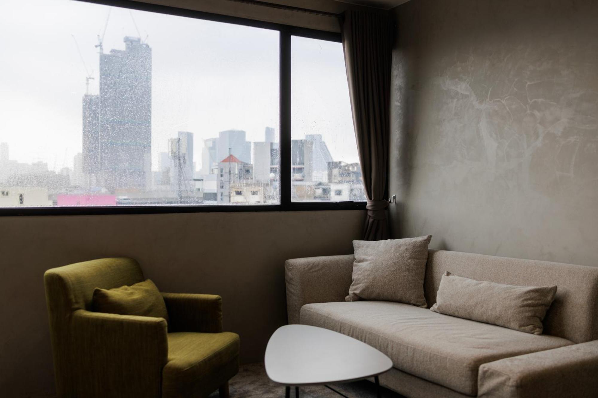 C'House Bangkok Hostel Ngoại thất bức ảnh