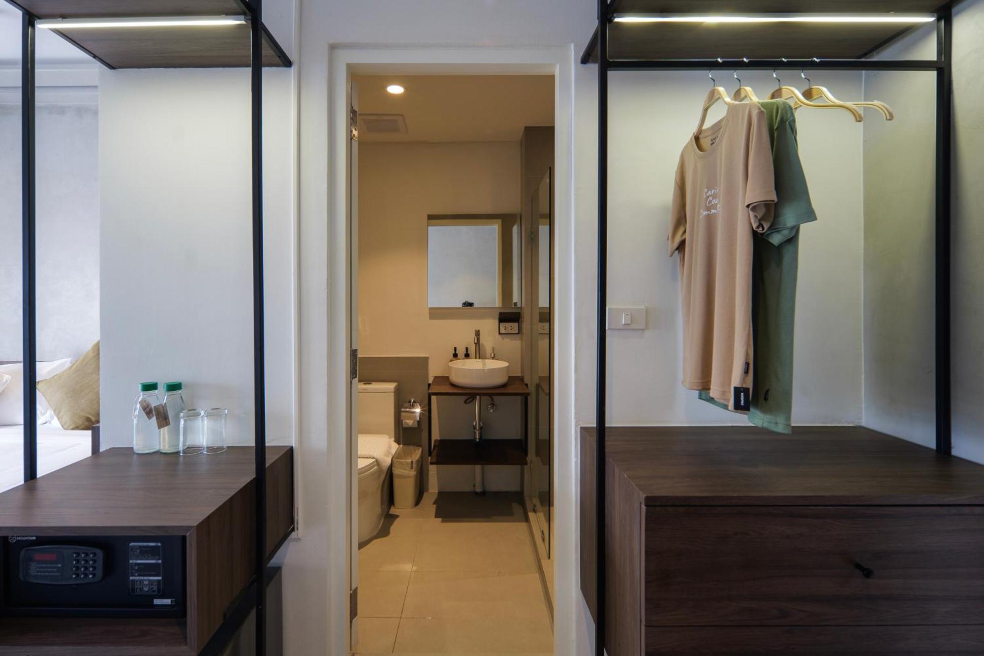 C'House Bangkok Hostel Ngoại thất bức ảnh