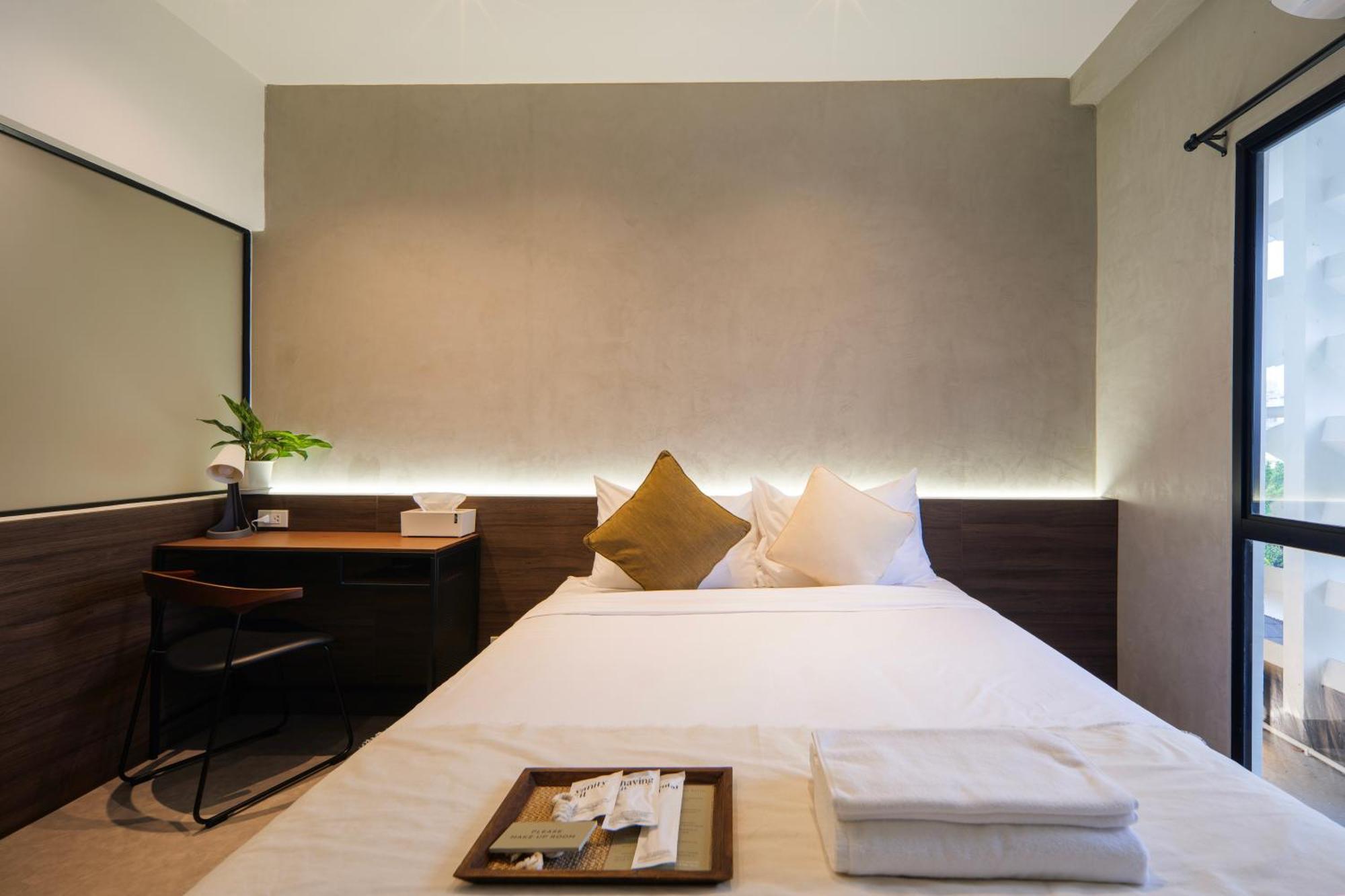 C'House Bangkok Hostel Ngoại thất bức ảnh