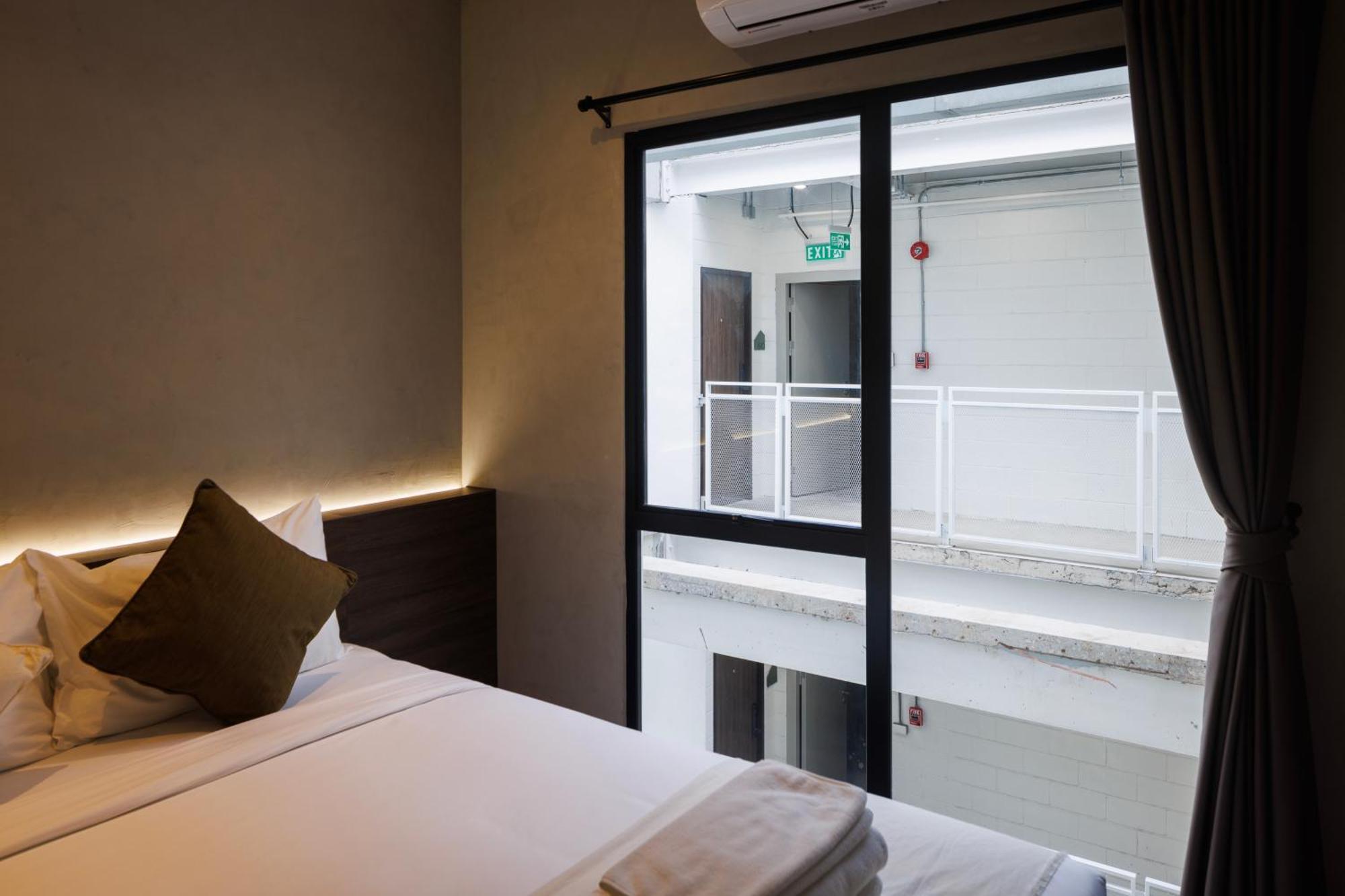 C'House Bangkok Hostel Ngoại thất bức ảnh