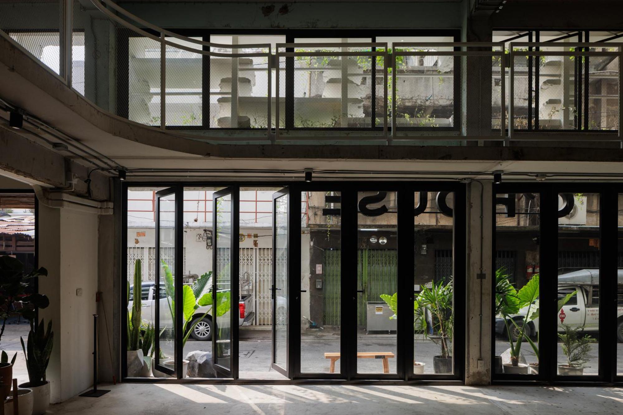 C'House Bangkok Hostel Ngoại thất bức ảnh